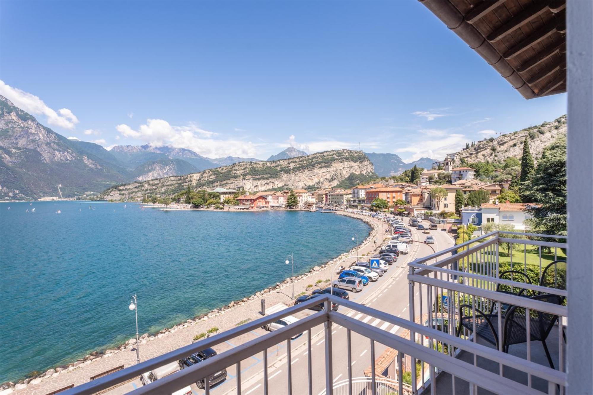 Lake Hotel Ifigenia Torbole Sul Garda Екстериор снимка
